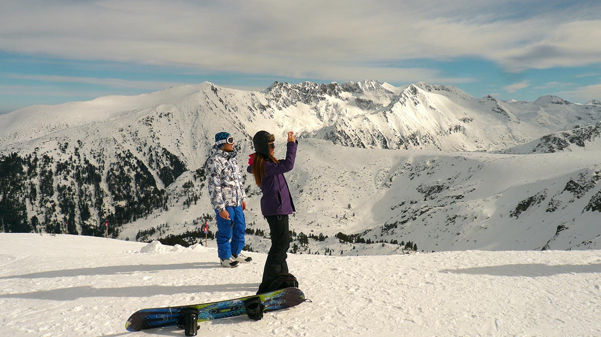 feri tasos qNoJJDmYwIU bansko