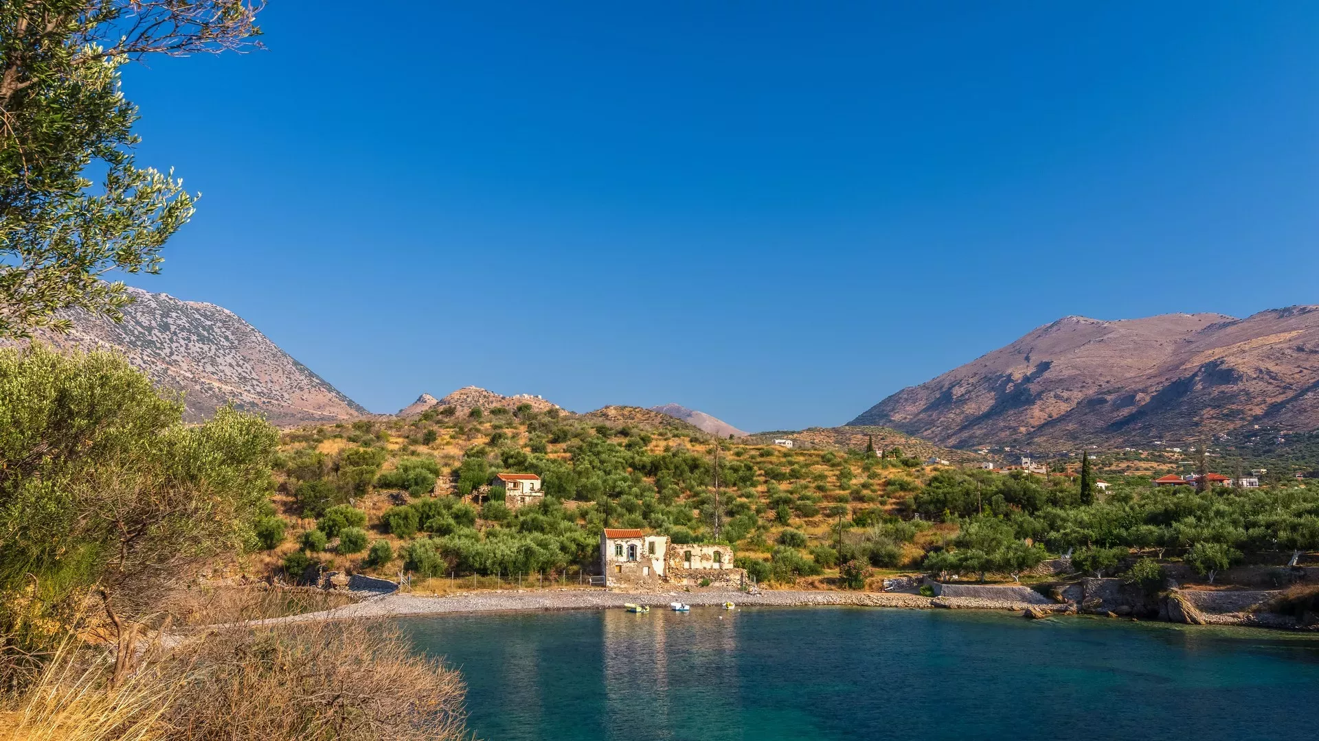 Λακωνική Μάνη: 11 στάσεις που πρέπει να κάνεις 12 kotronas mani