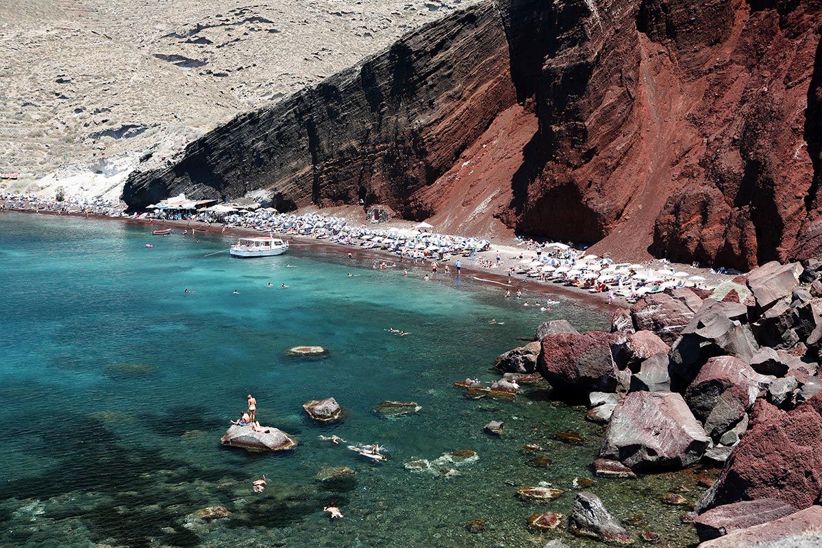 shutterstock 3921562 red beach