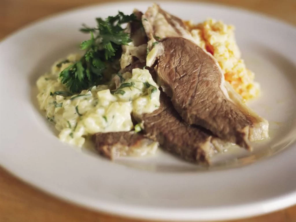 Φαγητό στη Βιέννη: 9 Πιάτα που Πρέπει να Δοκιμάσεις 20 Tafelspitz