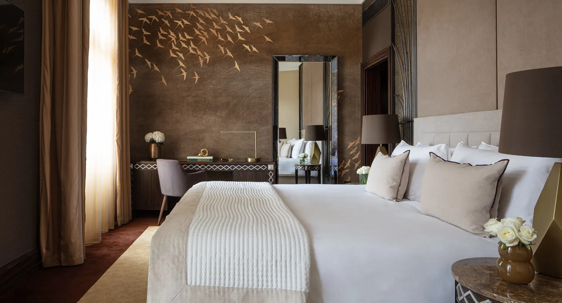 anantara new york palace budapest hotel premier historical wing bed and desk