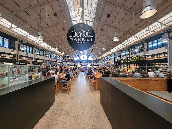 Το Time Out Market Lisboa δεν είναι ένα απλό εστιατόριο, αλλά μια γαστρονομική αγορά