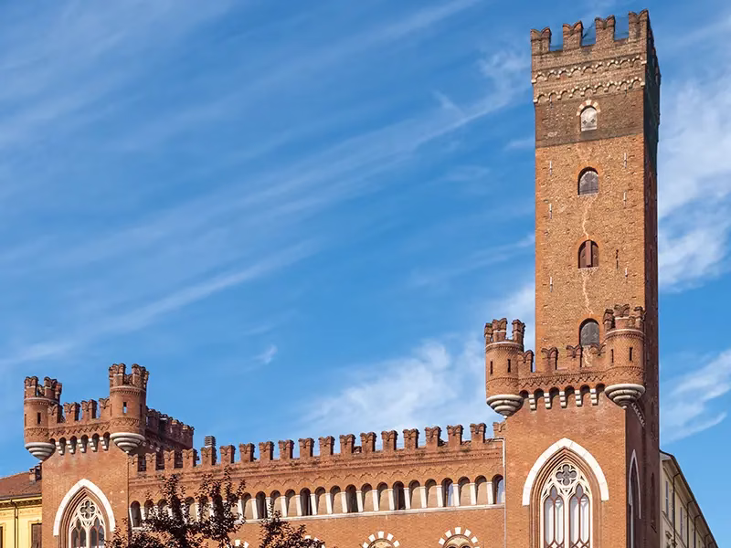 Οδηγός για το Άστι: Ανακαλύπτοντας την Καρδιά του Οινοτουρισμού στο Πιεμόντε 24 Torre Comentina και Torre de Regibus