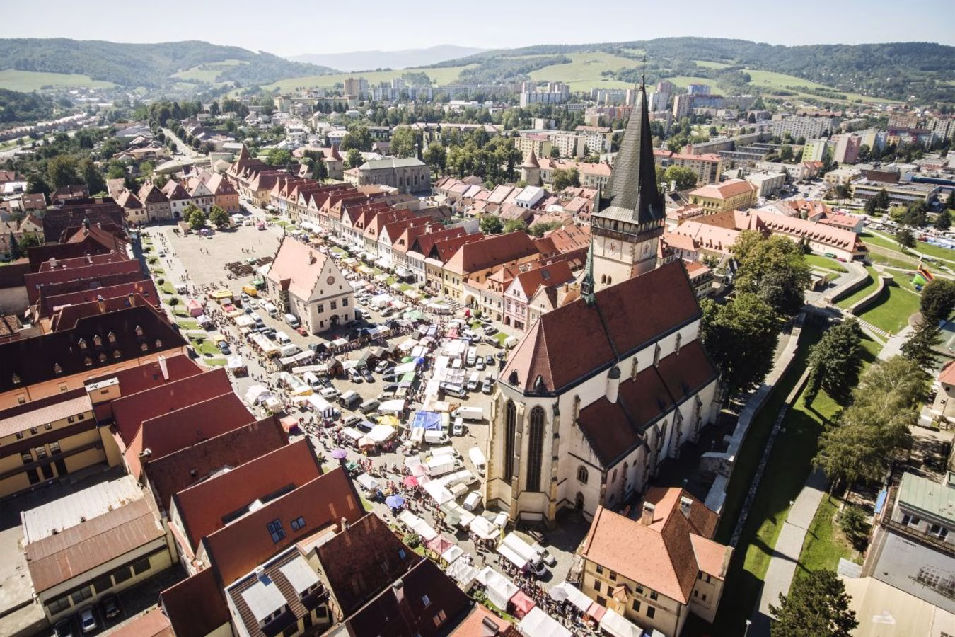 Η Χριστουγεννιάτικη Αγορά της Πλατείας