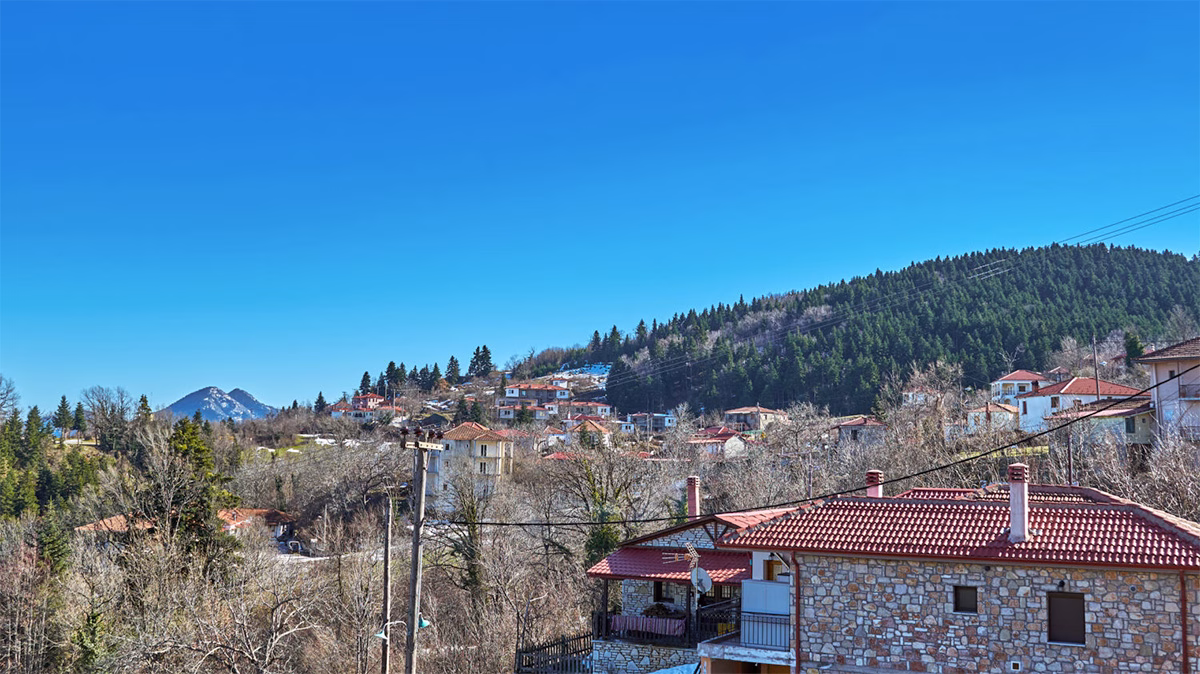 Ανοιξιάτικη Απόδραση στα Χωριά της Καρδίτσας: Φύση, Παράδοση και Αυθεντικές Εμπειρίες 20 Νεοχώρι: Το Μπαλκόνι της Λίμνης Πλαστήρα