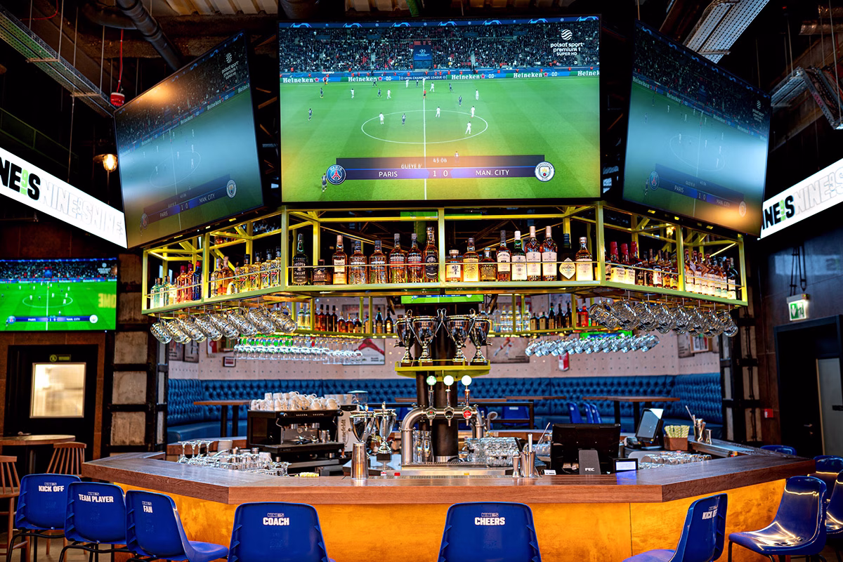 Το Sports Bar: Ζωντάνια και Αθλητική Ενέργεια