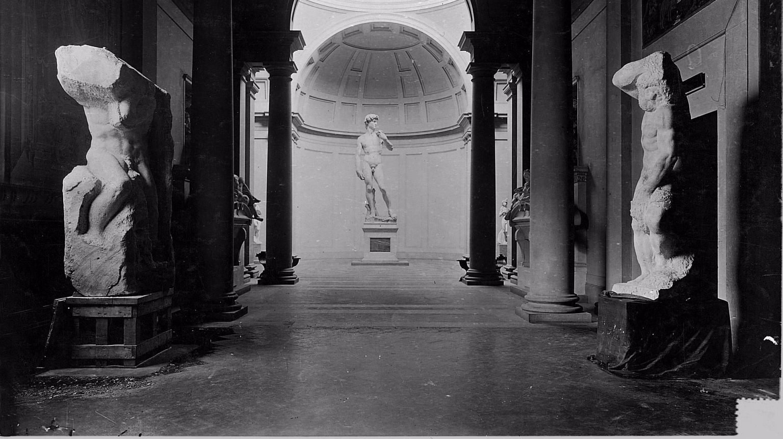 Galleria dell’Accademia στη Φλωρεντία: Εισιτήρια, ώρες λειτουργίας & ο Δαβίδ του Μιχαήλ Αγγέλου